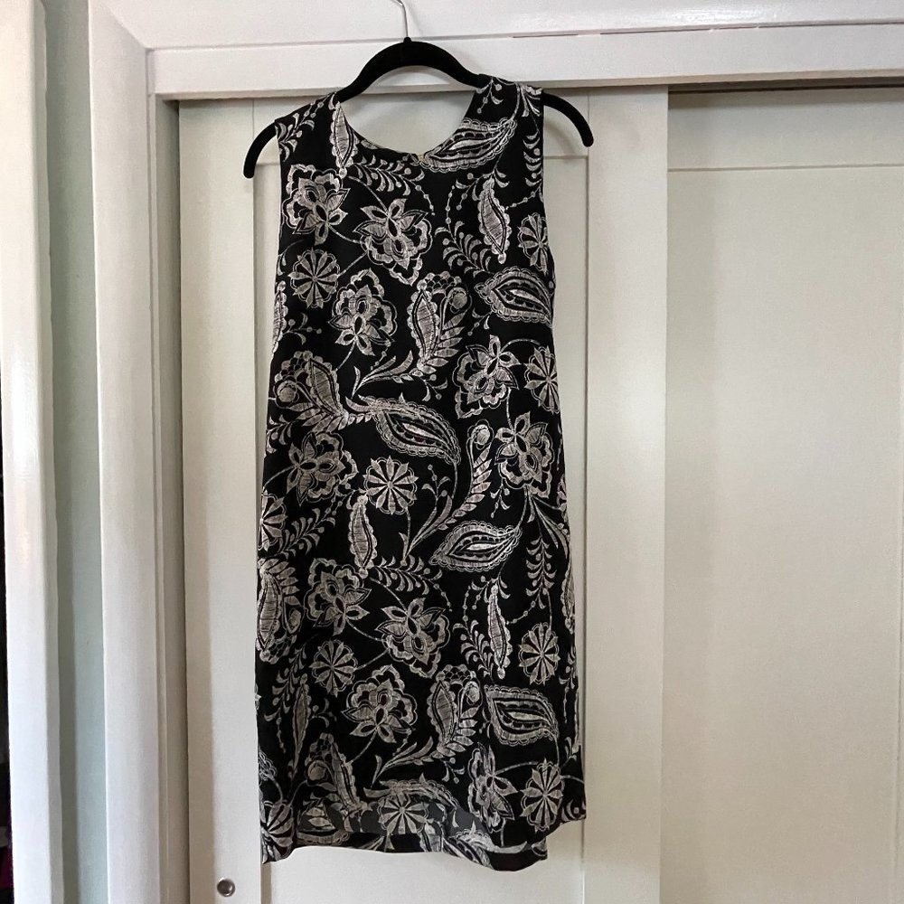 Sleeveless Summer Shift Dress